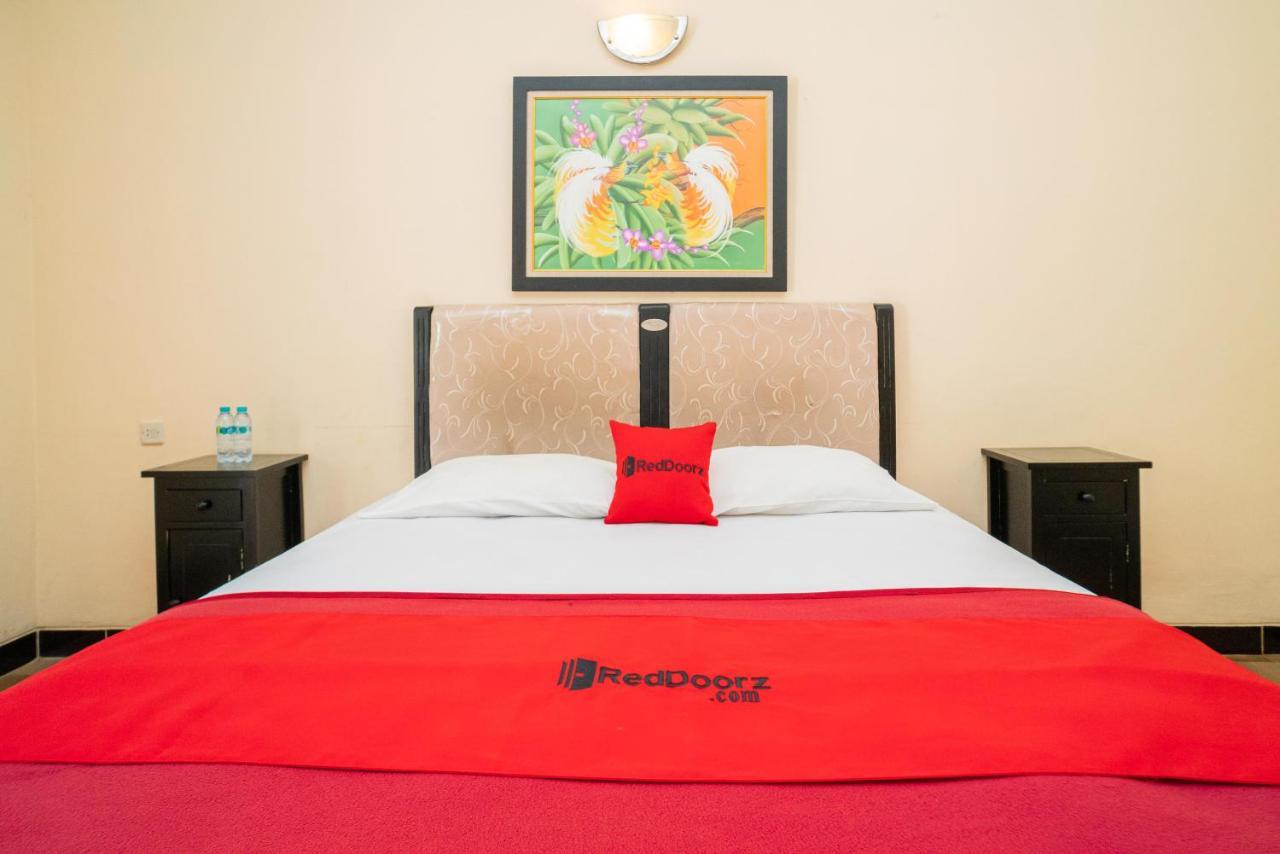 Reddoorz @ Panglima Sudirman Madiun Hotel Exterior photo