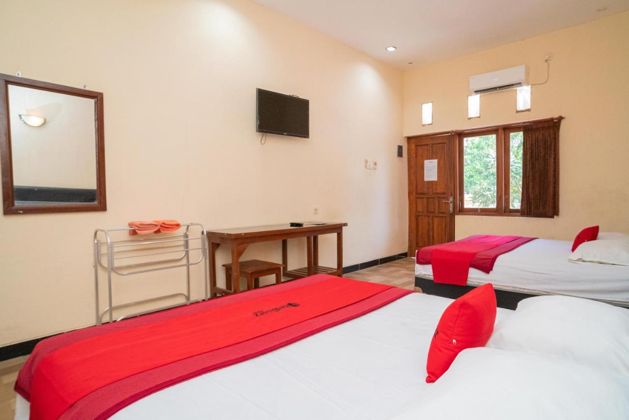 Reddoorz @ Panglima Sudirman Madiun Hotel Exterior photo